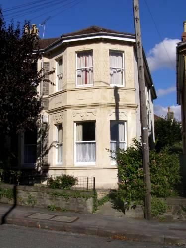 86 Hampton Road